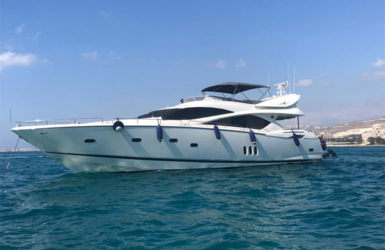 Sunseeker 82